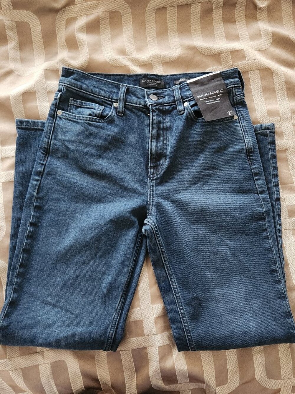 BANANA REPUBLIC DARK BLUE WASH PREMIUM DENIM HIGH RISE STRAIGH ANKLE JEANS NEW.